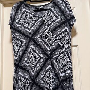 Chic Black and White Patterned Women's Top